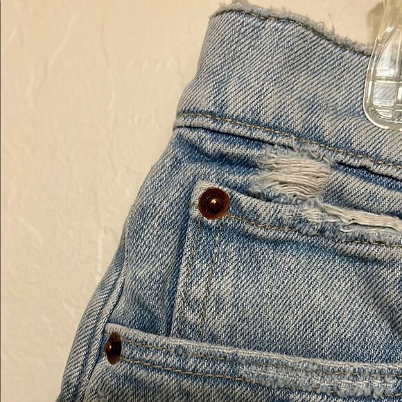 Abercrombie + Fitch The Mom Short Mid Rise Denim Distressed Blue Shorts Modern - Picture 5 of 12